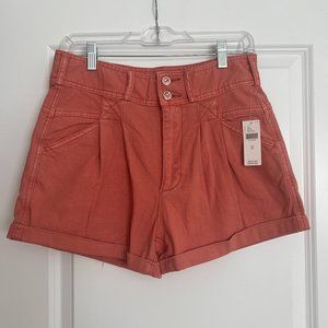 Anthropologie Pilcro Relaxed Pleat Shorts in Peach Size 27